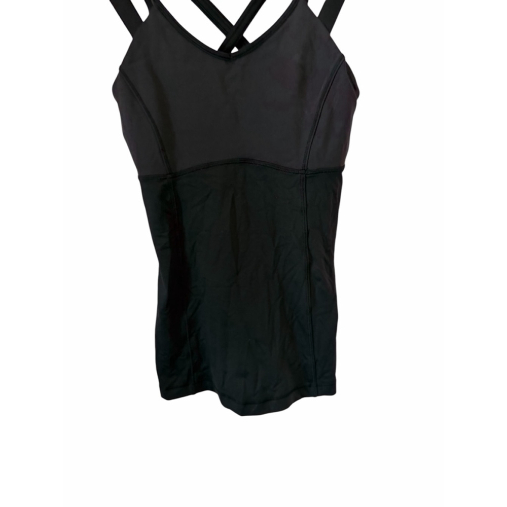 Lululemon Black Strappy Back Tank Top Built In Bra Athletic Yoga Size 4 6 - Picture 5 of 8